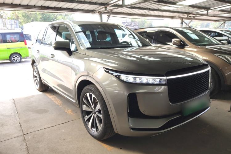 Used Li Auto ONE 2020 Extended-Range 6-Seater Version Front Right 45 Deg
