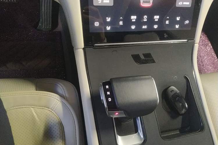 Used Li Auto ONE 2020 Extended-Range 6-Seater Version Gear Lever