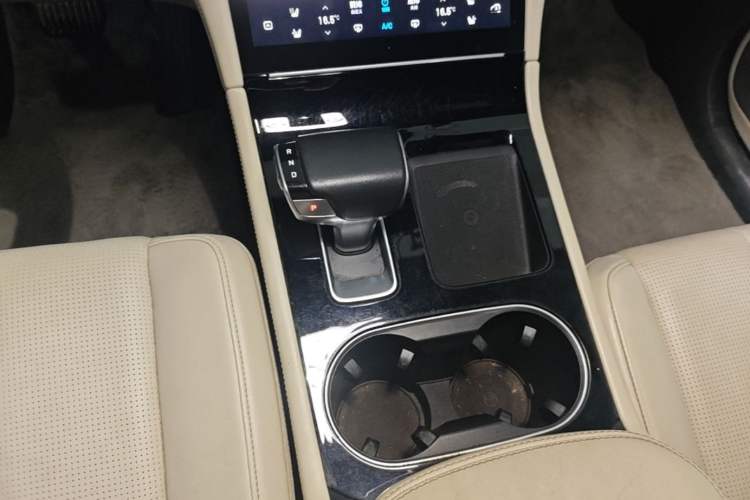 Used Li Auto ONE 2020 Extended-Range 6-Seater Version Gear Lever