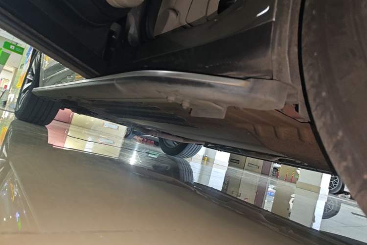 Used Li Auto ONE 2020 Extended-Range 6-Seater Version Left Side Sill