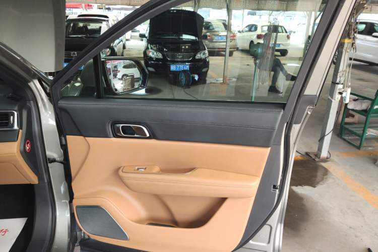Used Li Auto ONE 2020 Extended-Range 6-Seater Version Right Front Door Interior