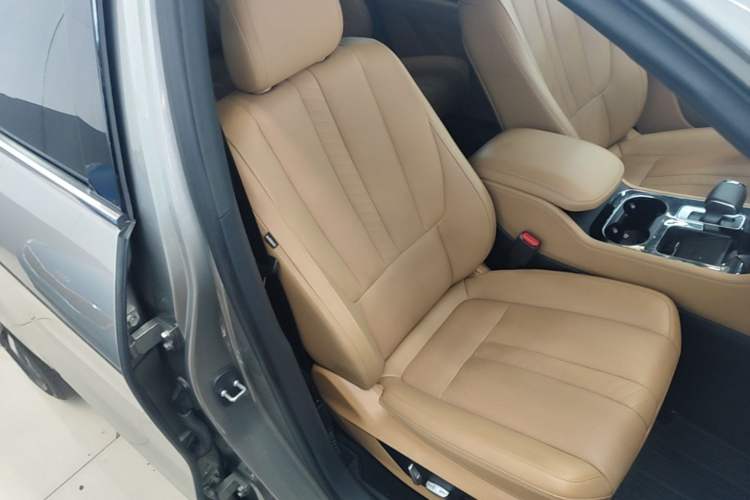 Used Li Auto ONE 2020 Extended-Range 6-Seater Version Right Front Seat