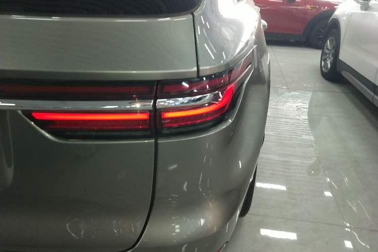 Used Li Auto ONE 2020 Extended-Range 6-Seater Version Right Rear Taillight