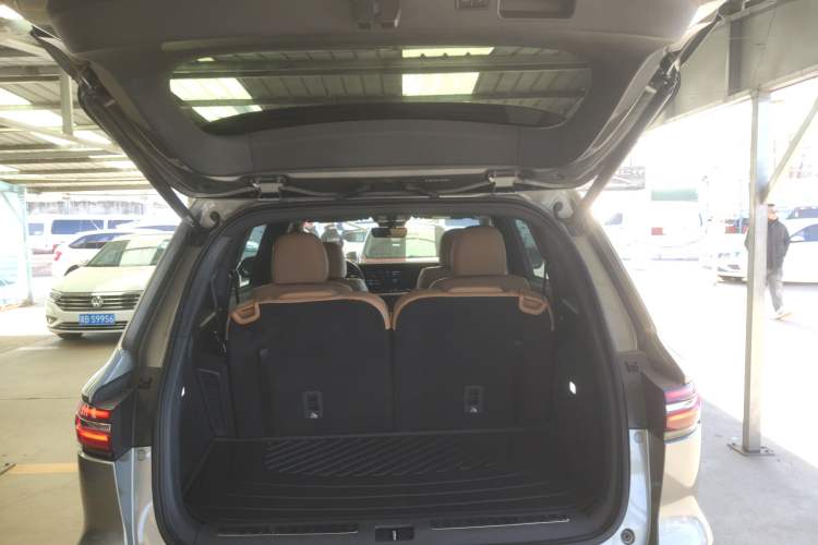 Used Li Auto ONE 2020 Extended-Range 6-Seater Version Trunk