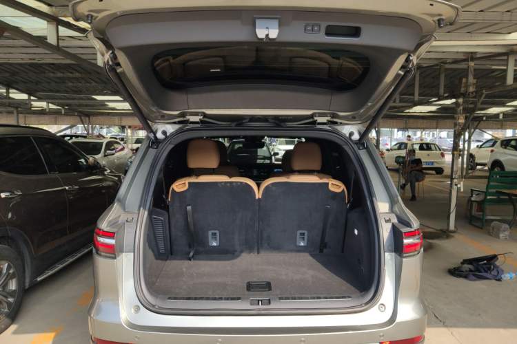 Used Li Auto ONE 2020 Extended-Range 6-Seater Version Trunk