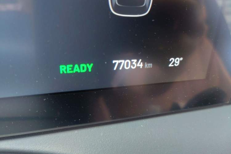 Used Li Auto ONE 2020 Extended-Range 6-Seater Version Odometer Close Up