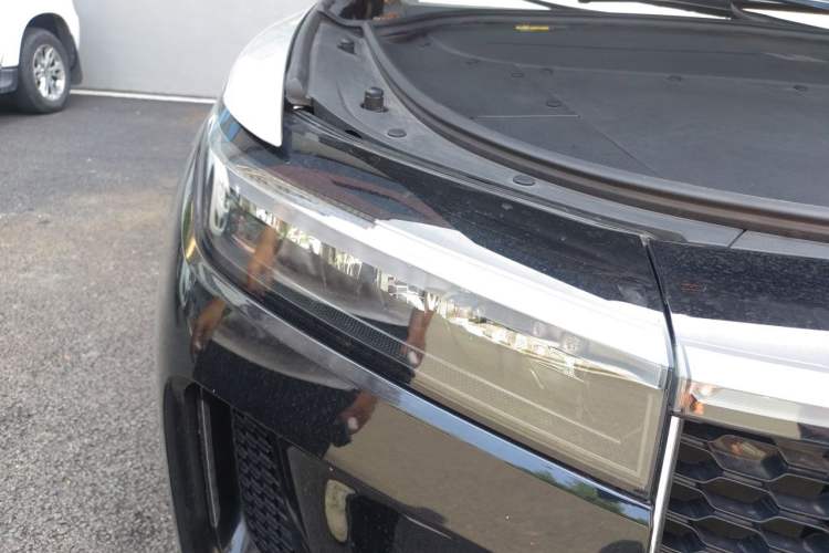 Used Li Auto ONE 2020 Extended-Range 6-Seater Version Right Front Headlight