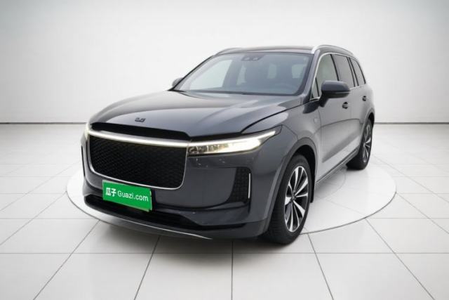 Ojetý Li Auto ONE 2020 Extended-Range 6-Seater Version