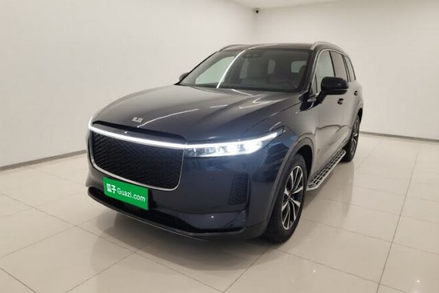 Ojetý Li Auto ONE 2020 Extended-Range 6-Seater Version