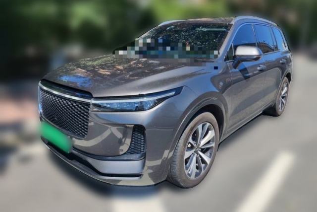 Ojetý Li Auto ONE 2020 Extended-Range 6-Seater Version