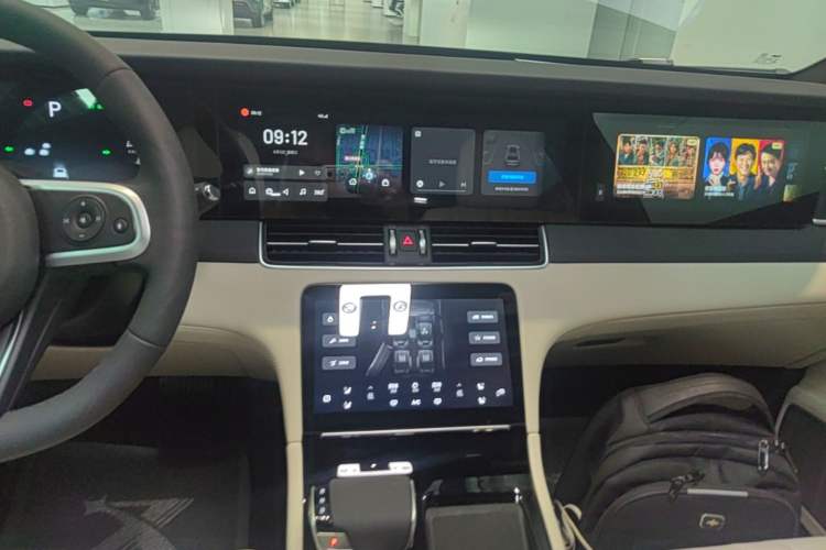 Used Li Auto ONE 2020 Extended-Range 6-Seater Version Audio And AC Panel
