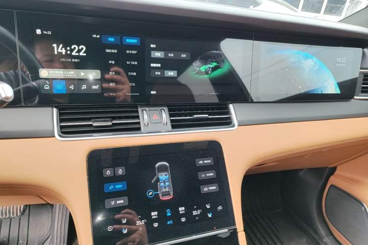 Used Li Auto ONE 2020 Extended-Range 6-Seater Version Audio And AC Panel