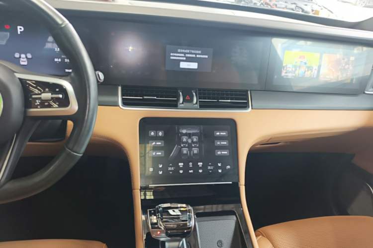 Used Li Auto ONE 2020 Extended-Range 6-Seater Version Audio And AC Panel