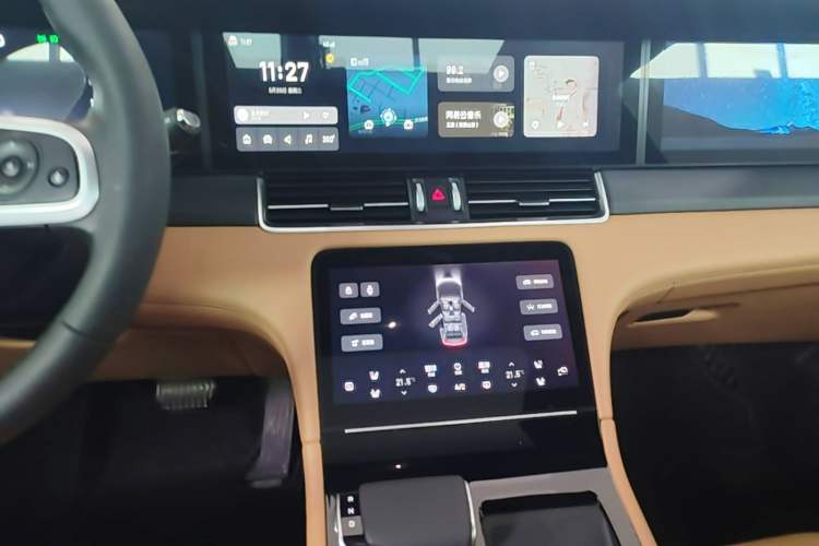 Used Li Auto ONE 2020 Extended-Range 6-Seater Version Audio And AC Panel