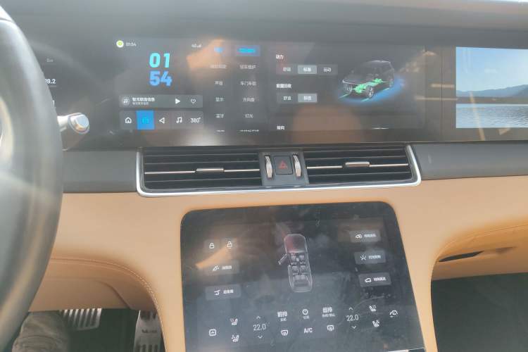 Used Li Auto ONE 2020 Extended-Range 6-Seater Version Audio And AC Panel