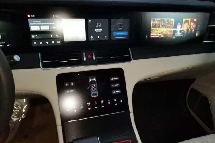 Used Li Auto ONE 2020 Extended-Range 6-Seater Version Audio And AC Panel