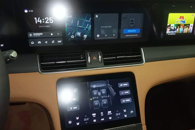 Used Li Auto ONE 2020 Extended-Range 6-Seater Version Audio And AC Panel