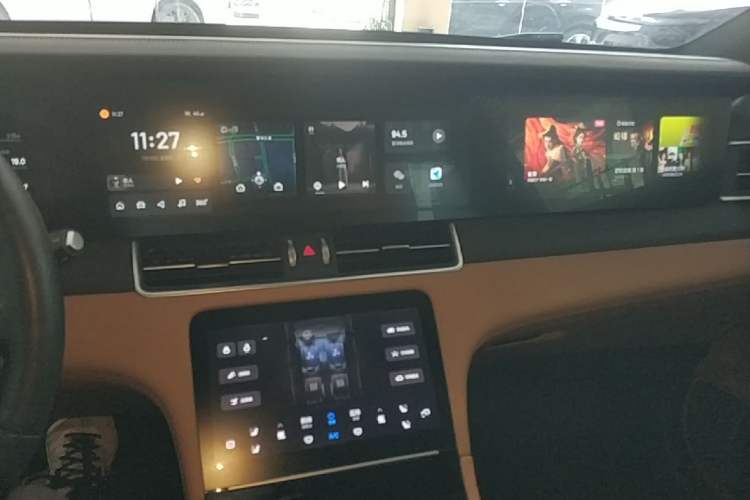 Used Li Auto ONE 2020 Extended-Range 6-Seater Version Audio And AC Panel