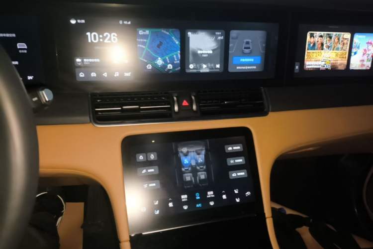 Used Li Auto ONE 2020 Extended-Range 6-Seater Version Audio And AC Panel