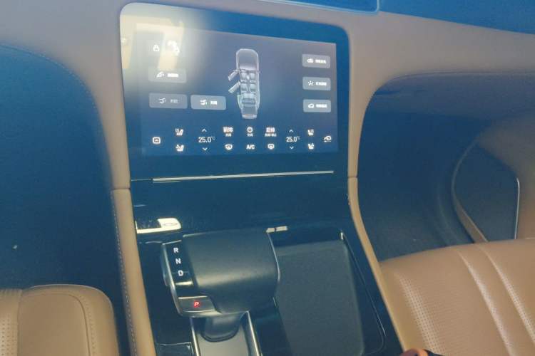 Used Li Auto ONE 2020 Extended-Range 6-Seater Version Audio And AC Panel