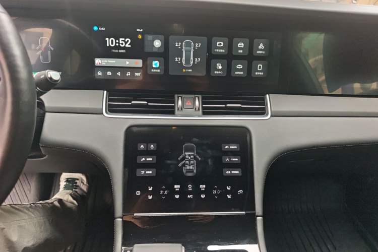 Used Li Auto ONE 2020 Extended-Range 6-Seater Version Audio And AC Panel