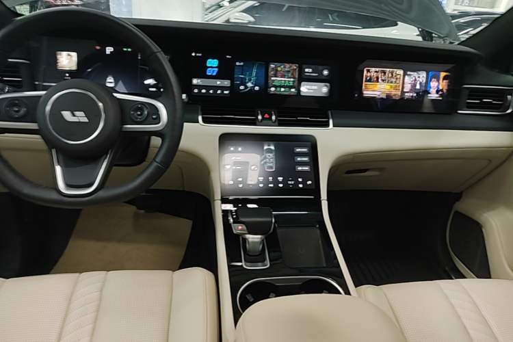 Used Li Auto ONE 2020 Extended-Range 6-Seater Version Audio And AC Panel