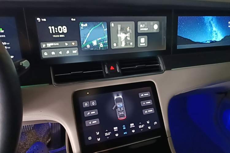 Used Li Auto ONE 2020 Extended-Range 6-Seater Version Audio And AC Panel