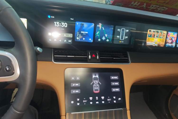 Used Li Auto ONE 2020 Extended-Range 6-Seater Version Audio And AC Panel