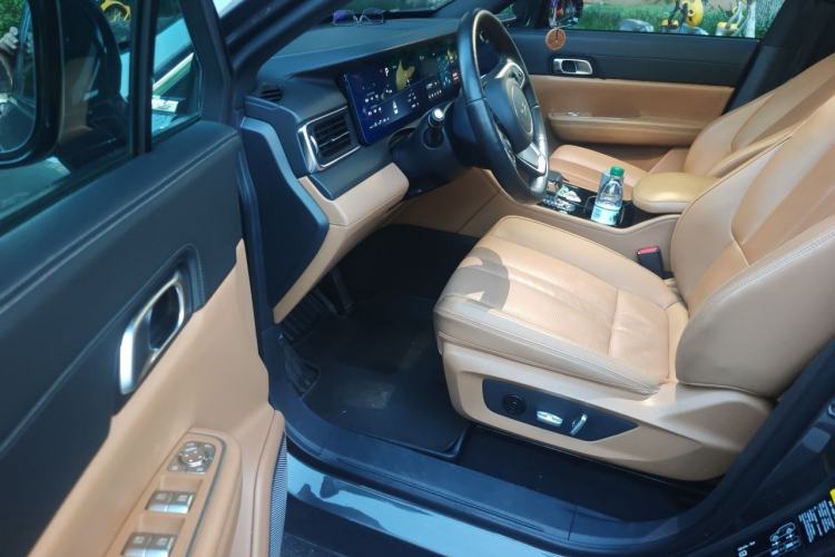 Used Li Auto ONE 2020 Extended-Range 6-Seater Version Driver Seat