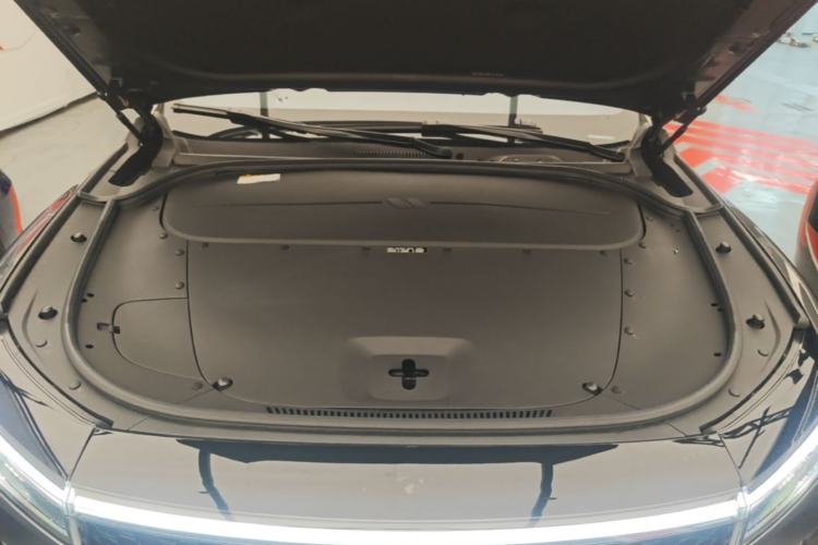 Used Li Auto ONE 2020 Range-Extended 7-Seater Version Engine Bay