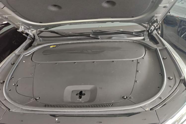 Used Li Auto ONE 2020 Extended-Range 6-Seater Version Engine Bay