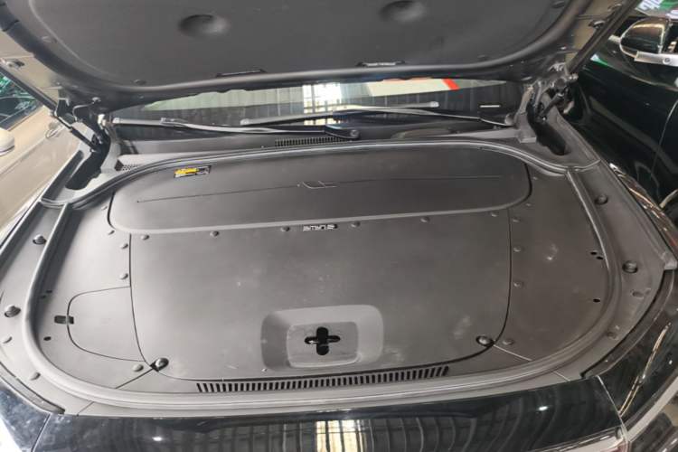 Used Li Auto ONE 2020 Extended-Range 6-Seater Version Engine Bay