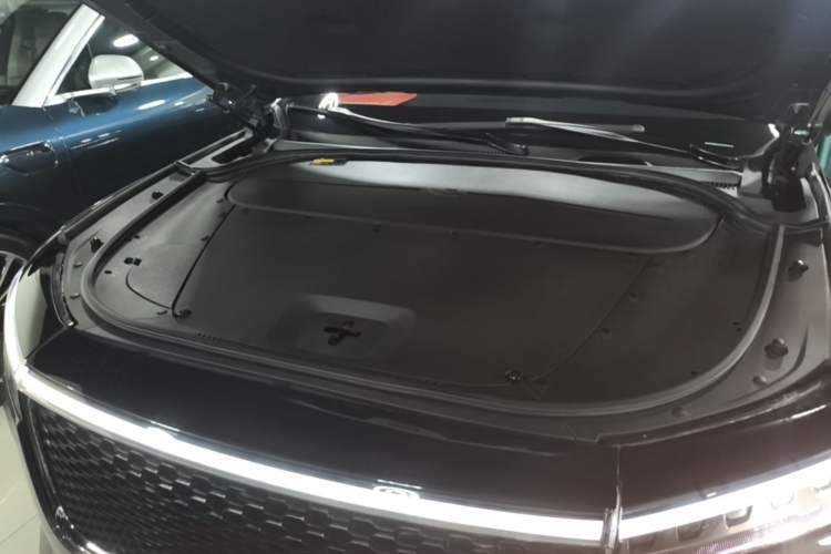 Used Li Auto ONE 2020 Extended-Range 6-Seater Version Engine Bay