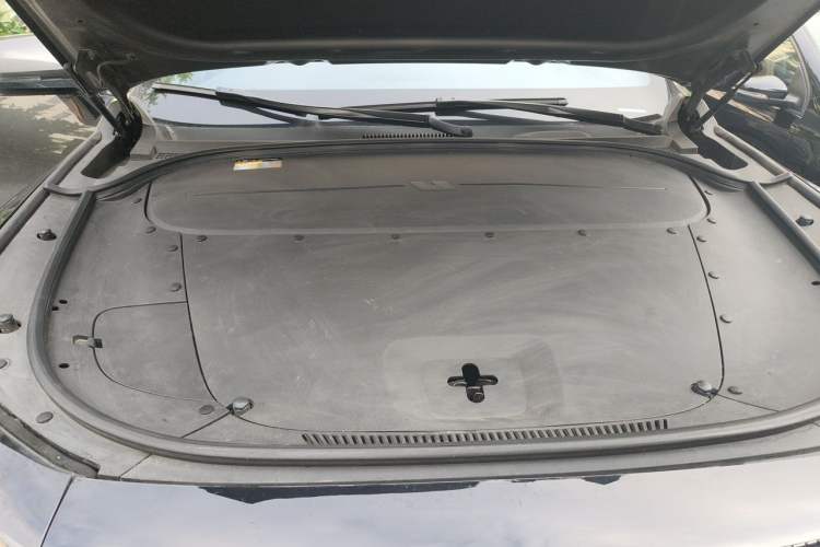 Used Li Auto ONE 2020 Extended-Range 6-Seater Version Engine Bay