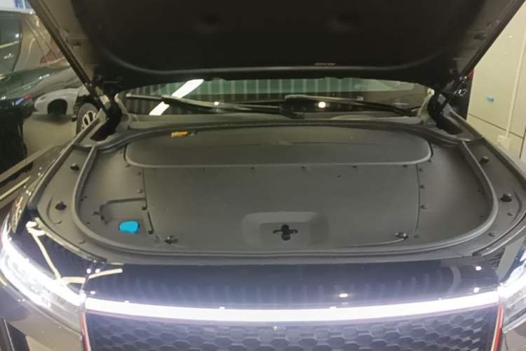 Used Li Auto ONE 2020 Extended-Range 6-Seater Version Engine Bay