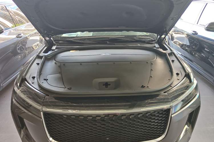 Used Li Auto ONE 2020 Extended-Range 6-Seater Version Engine Bay