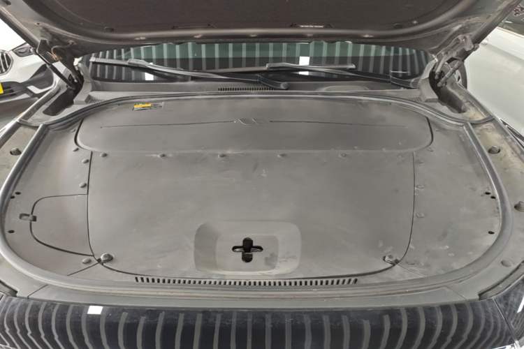 Used Li Auto ONE 2020 Extended-Range 6-Seater Version Engine Bay
