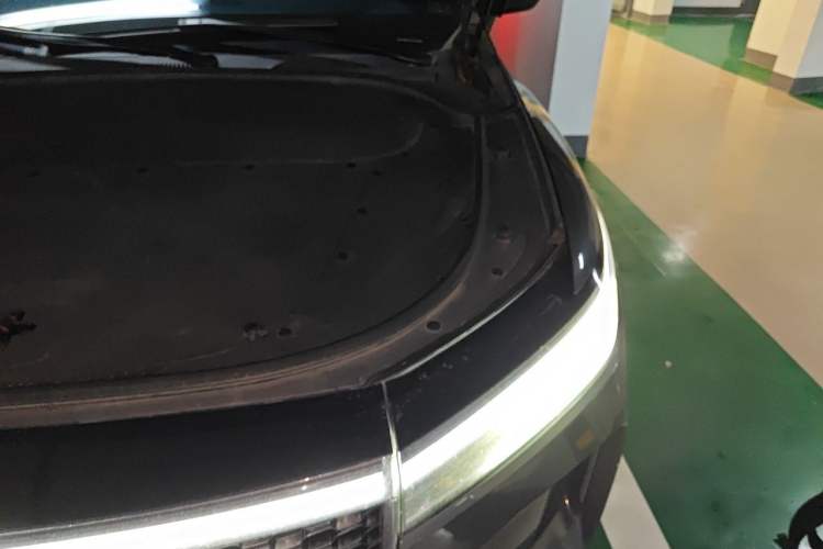 Used Li Auto ONE 2020 Extended-Range 6-Seater Version Engine Bay Left