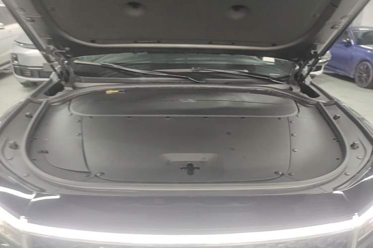 Used Li Auto ONE 2020 Extended-Range 6-Seater Version Engine Bay