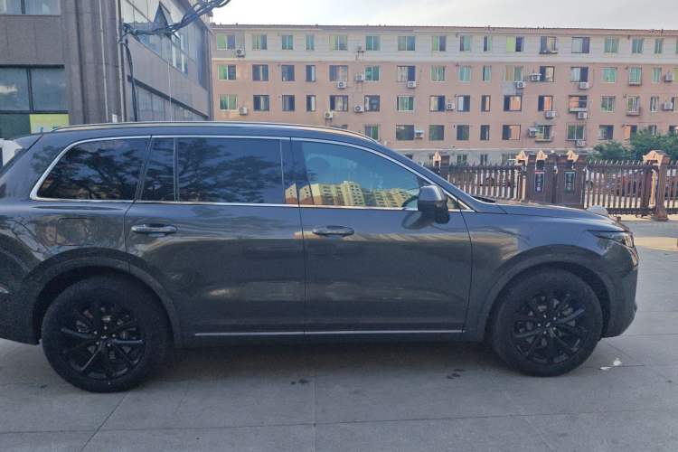 Used Li Auto ONE 2020 Extended-Range 6-Seater Version Exterior 2