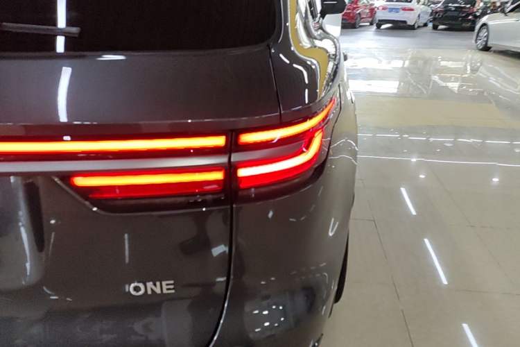 Used Li Auto ONE 2020 Extended-Range 6-Seater Version Exterior 3