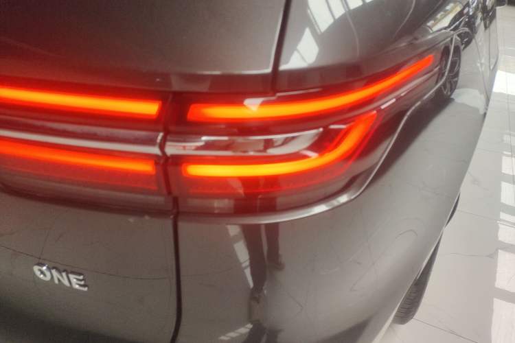 Used Li Auto ONE 2020 Extended-Range 6-Seater Version Exterior 3