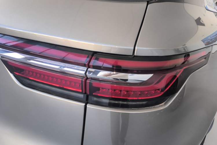 Used Li Auto ONE 2020 Extended-Range 6-Seater Version Exterior 3