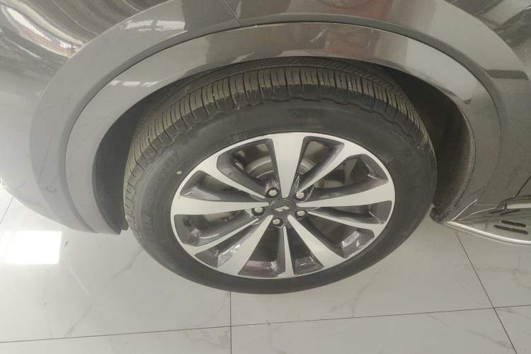 Used Li Auto ONE 2020 Extended-Range 6-Seater Version Exterior 4