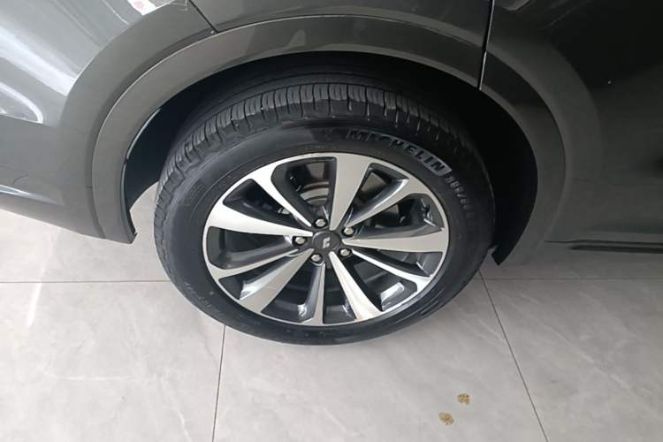 Used Li Auto ONE 2020 Extended-Range 6-Seater Version Exterior 5