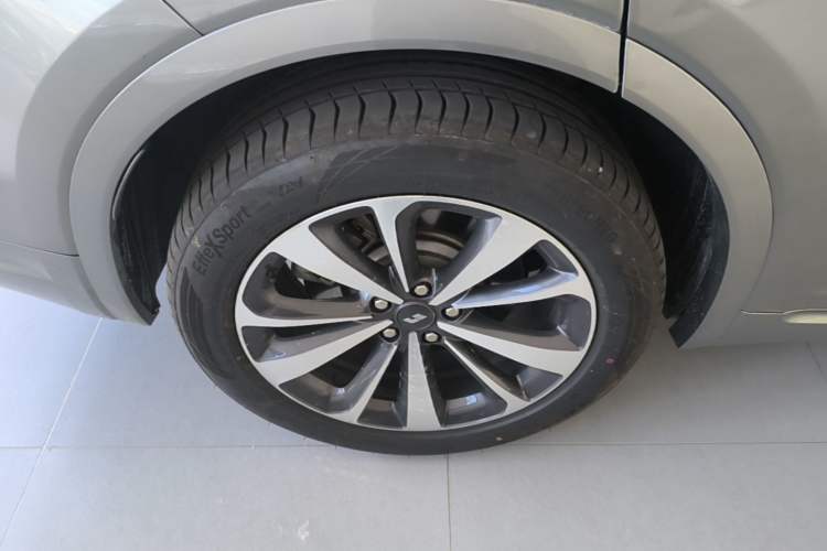 Used Li Auto ONE 2020 Extended-Range 6-Seater Version Exterior 5