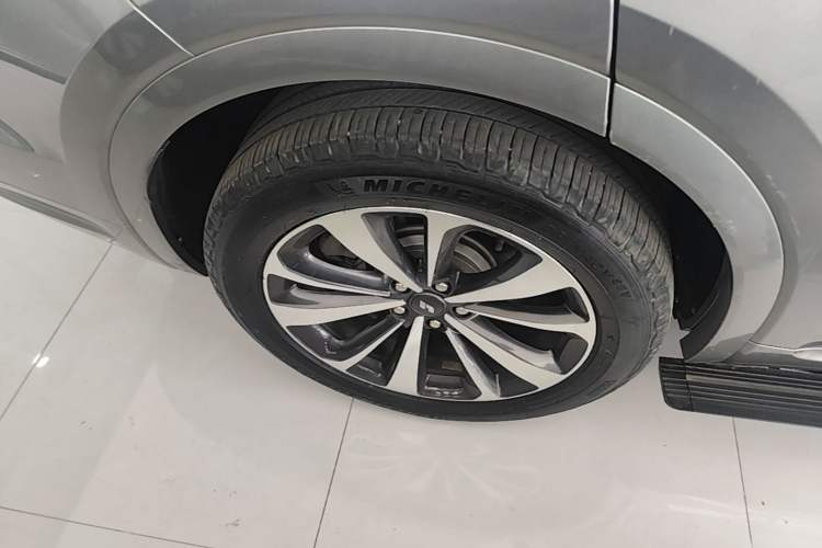 Used Li Auto ONE 2020 Extended-Range 6-Seater Version Exterior 5