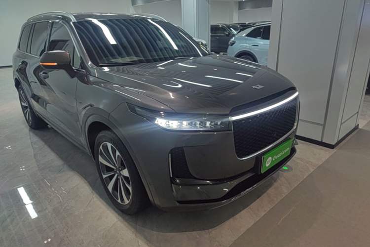 Used Li Auto ONE 2020 Extended-Range 6-Seater Version Front Right 45 Deg