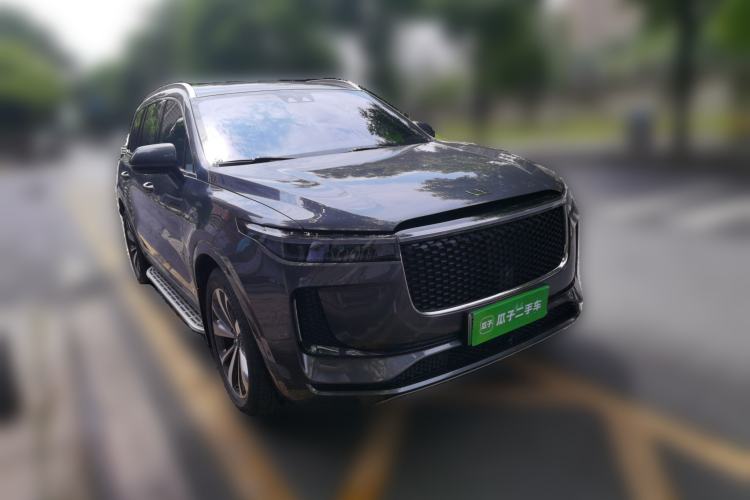Used Li Auto ONE 2020 Extended-Range 6-Seater Version Front Right 45 Deg