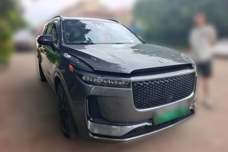 Used Li Auto ONE 2020 Extended-Range 6-Seater Version Front Right 45 Deg